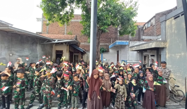 MEMPERINGATI HARI PAHLAWAN MTS MAKARIMUL AKHLAQ